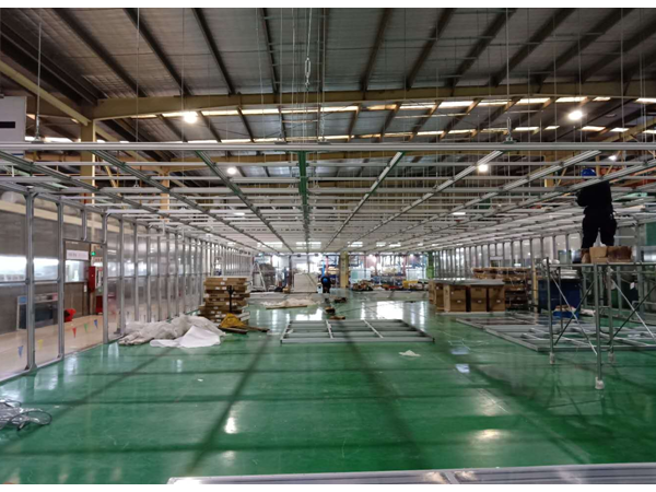 南京美誠鋁業大型潔凈棚定制安裝案例解析